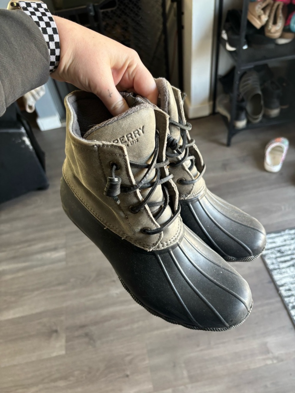 Women’s sperry boots